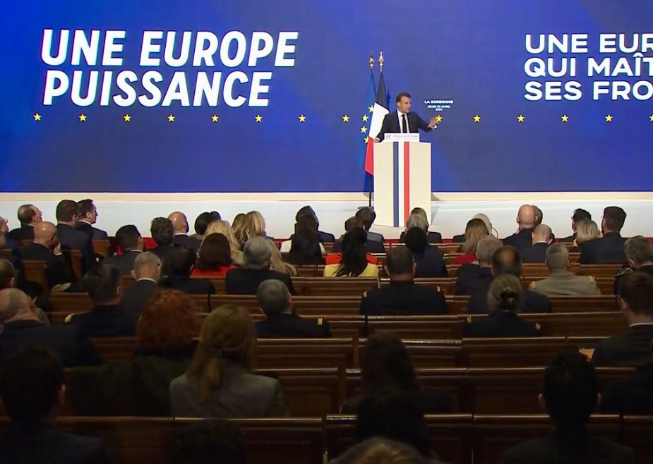 À la Sorbonne, Macron Proclame « Notre Europe est Mortelle » et appelle à une réforme urgente