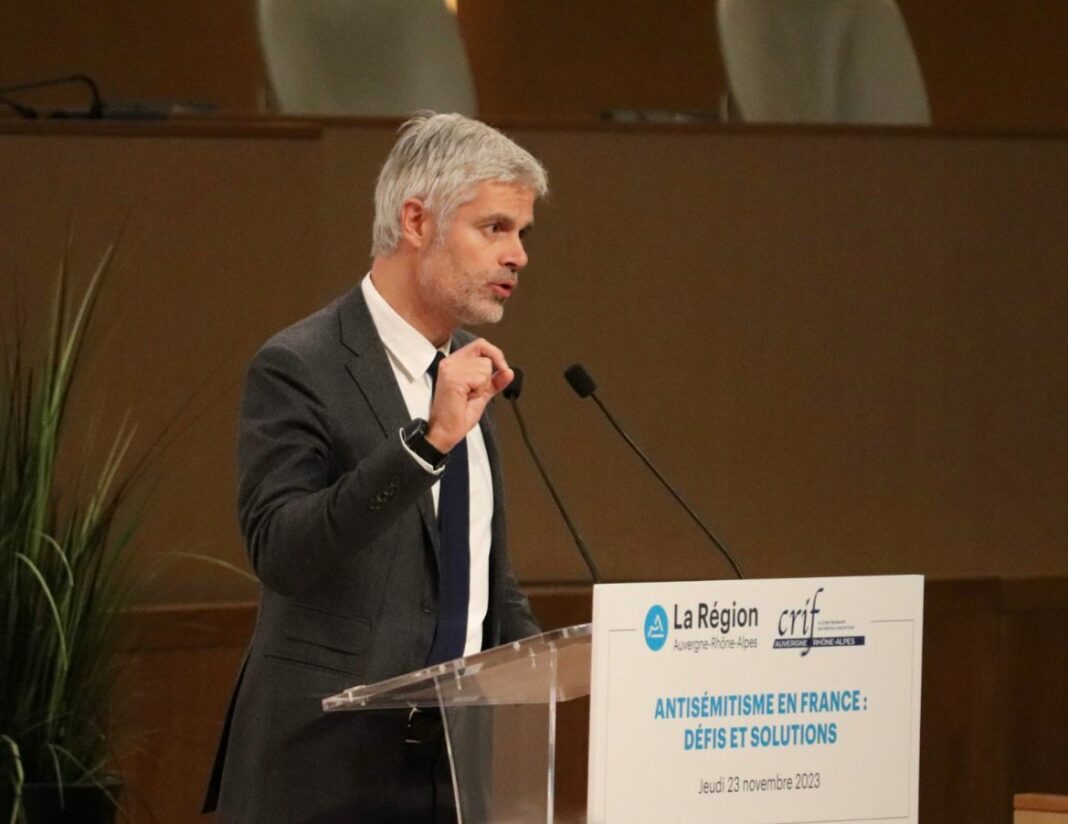 Controverse autour du voyage de Laurent Wauquiez au Japon : l'opposition exige des comptes