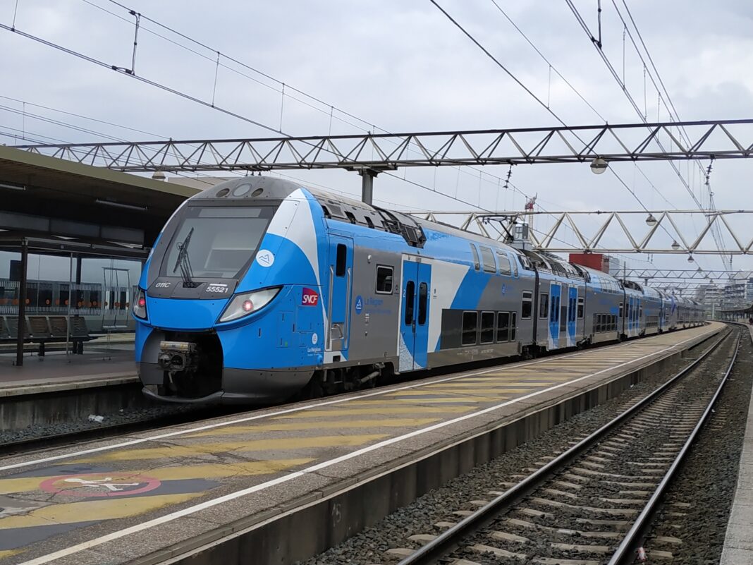 Intempéries majeures à Lyon : Inondations, autoroute A47 coupée et déraillement de Train