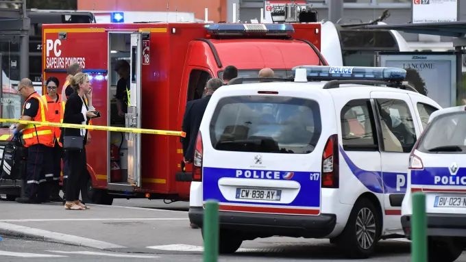 🔴 DIRECT - Attaque au couteau à Lyon : Un homme blesse plusieurs personnes dans le métro