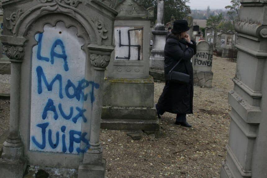 Flambée des actes antisémites en France : le gouvernement intensifie la lutte