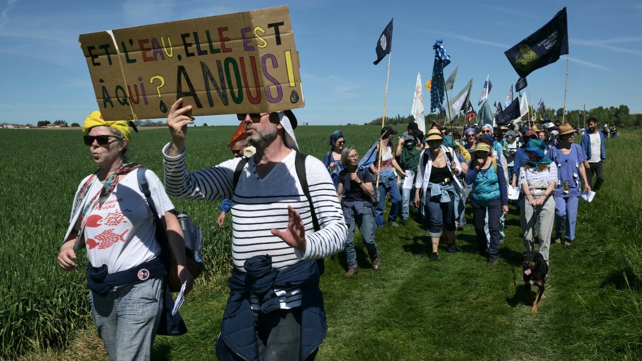 Mobilisation contre les mégabassines dans le Puy-de-Dôme : entre 4 000 et 6 500 participants à une manifestation