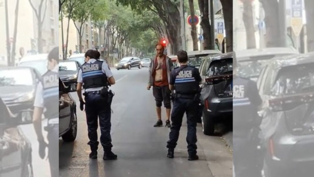 À Marseille, un automobiliste héroïque vient en aide à deux policières en difficulté