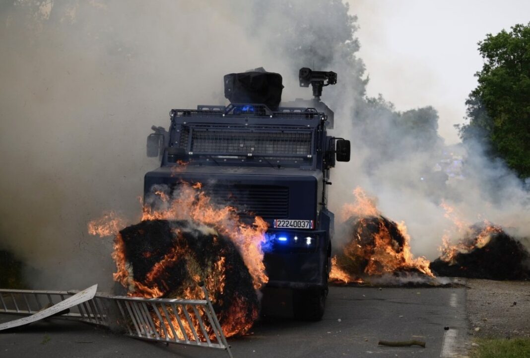 Affrontements Violents entre Manifestants et Forces de l'Ordre autour de l'A69 dans le Tarn