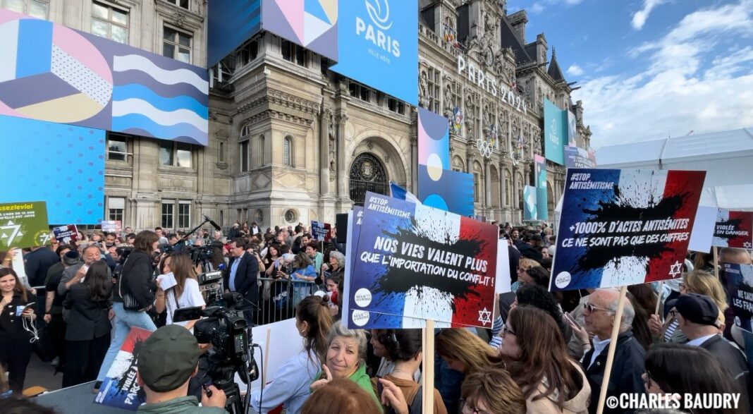 Manifestation à Paris après le viol d'une enfant juive