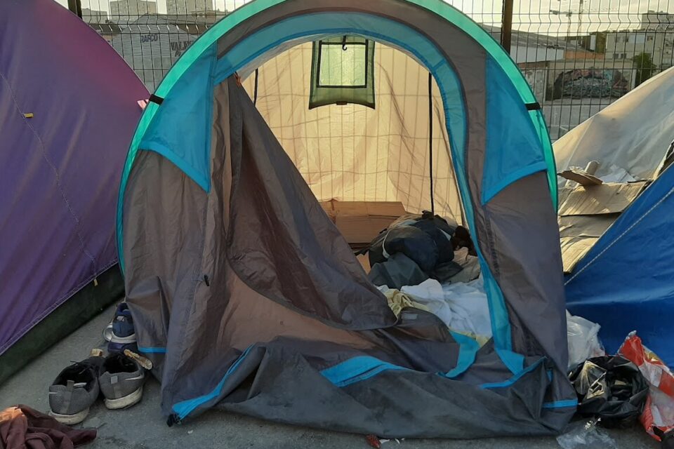 Évacuation de Plus de 300 Personnes campant devant la Mairie du XVIIIe Arrondissement