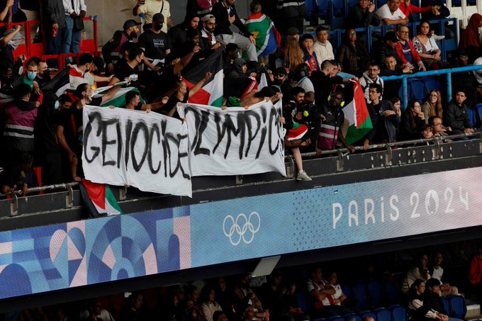 JO Paris 2024 : Une enquête ouverte après des incidents en marge du match de foot Israël-Paraguay