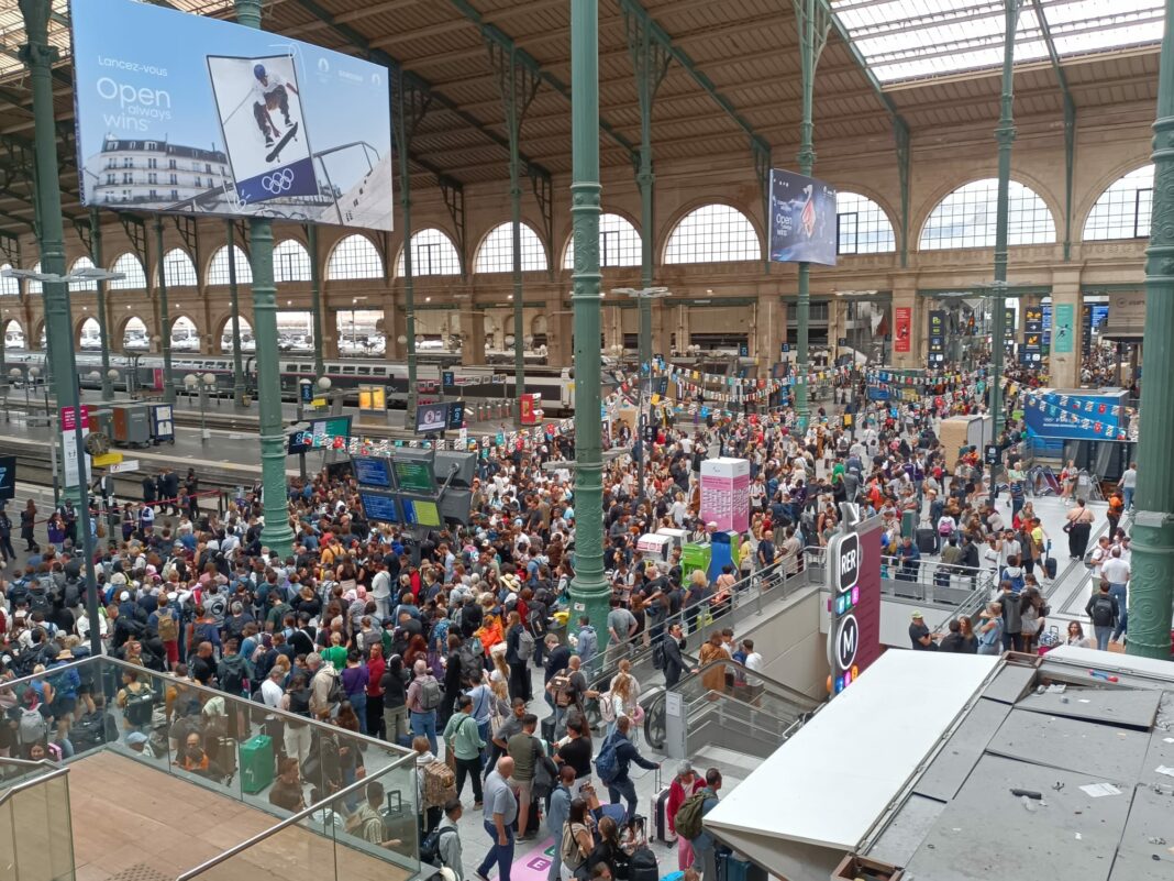 SNCF : Sabotages massifs perturbent le trafic ferroviaire à la veille des JO 2024