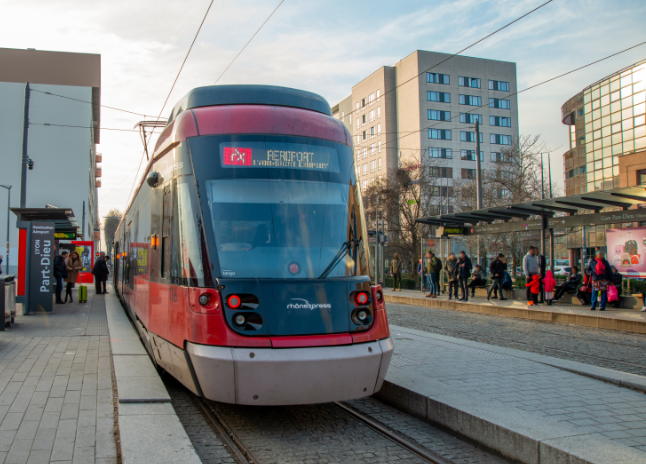 Vers une nouvelle liaison Lyon-Saint-Exupéry pour deux euros