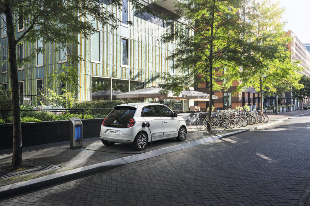 Voiture électrique : Le patron de Renault appelle à plus de souplesse dans le calendrier Européen