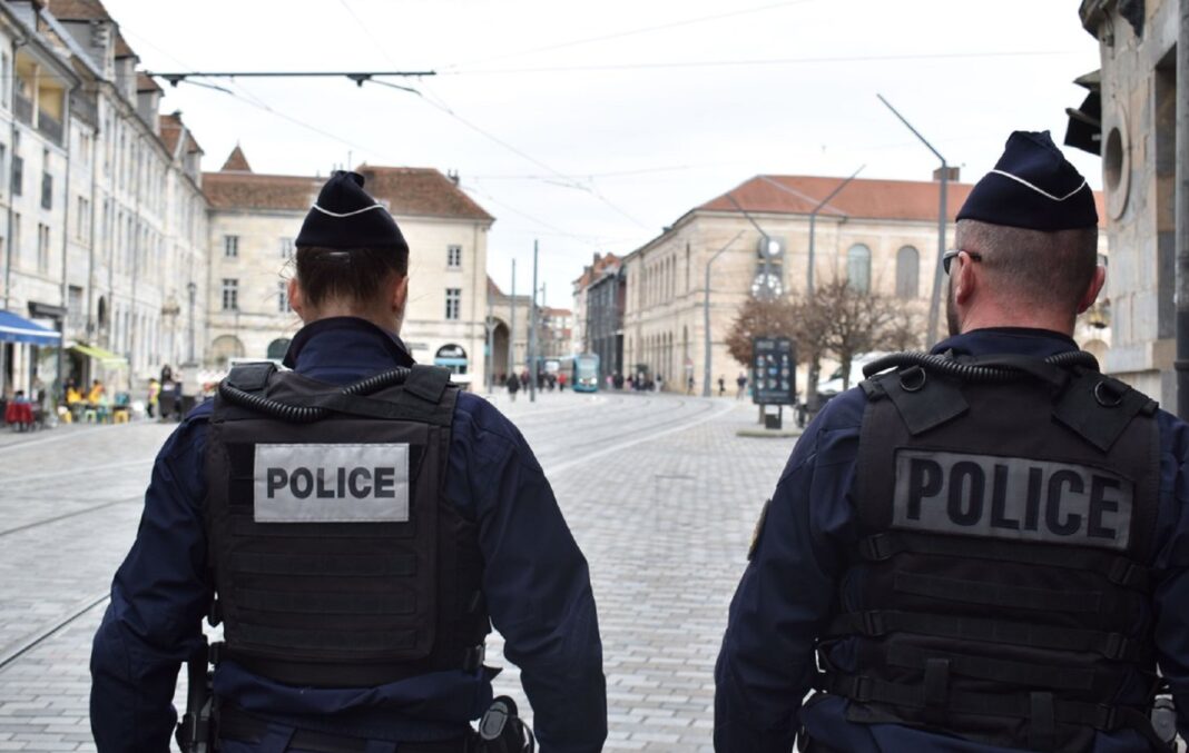 Fusillade mortelle à Besançon : deux hommes tués par balles, le tueur en fuite