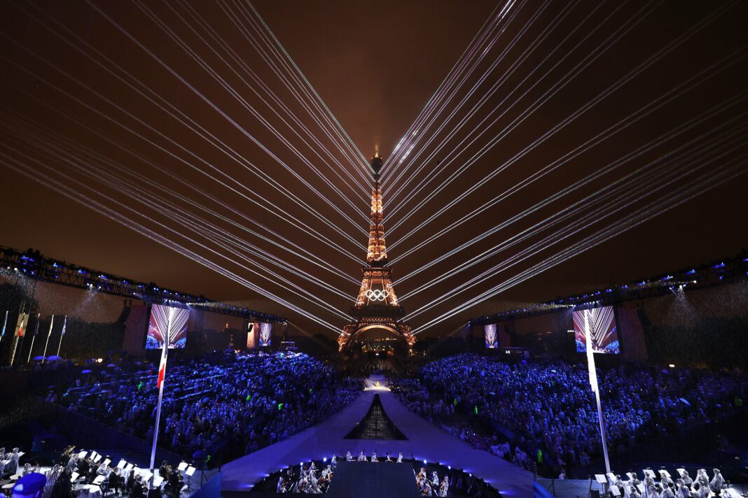 Paris 2024 : Hidalgo souhaite immortaliser les JO avec les anneaux sur la tour Eiffel