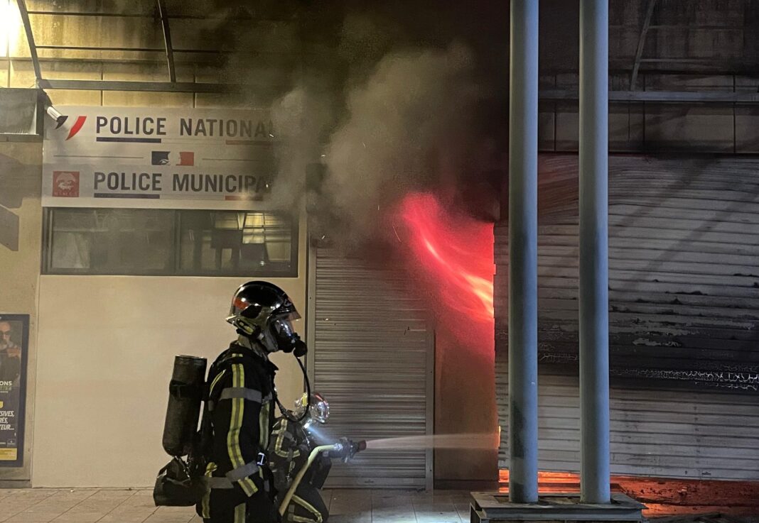 Un incendie frappe le futur commissariat de Nîmes à Pissevin avant son ouverture