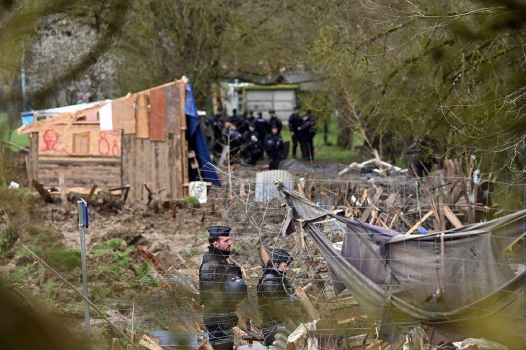 A69 : Violents affrontements entre gendarmes et opposants lors de la reprise des travaux