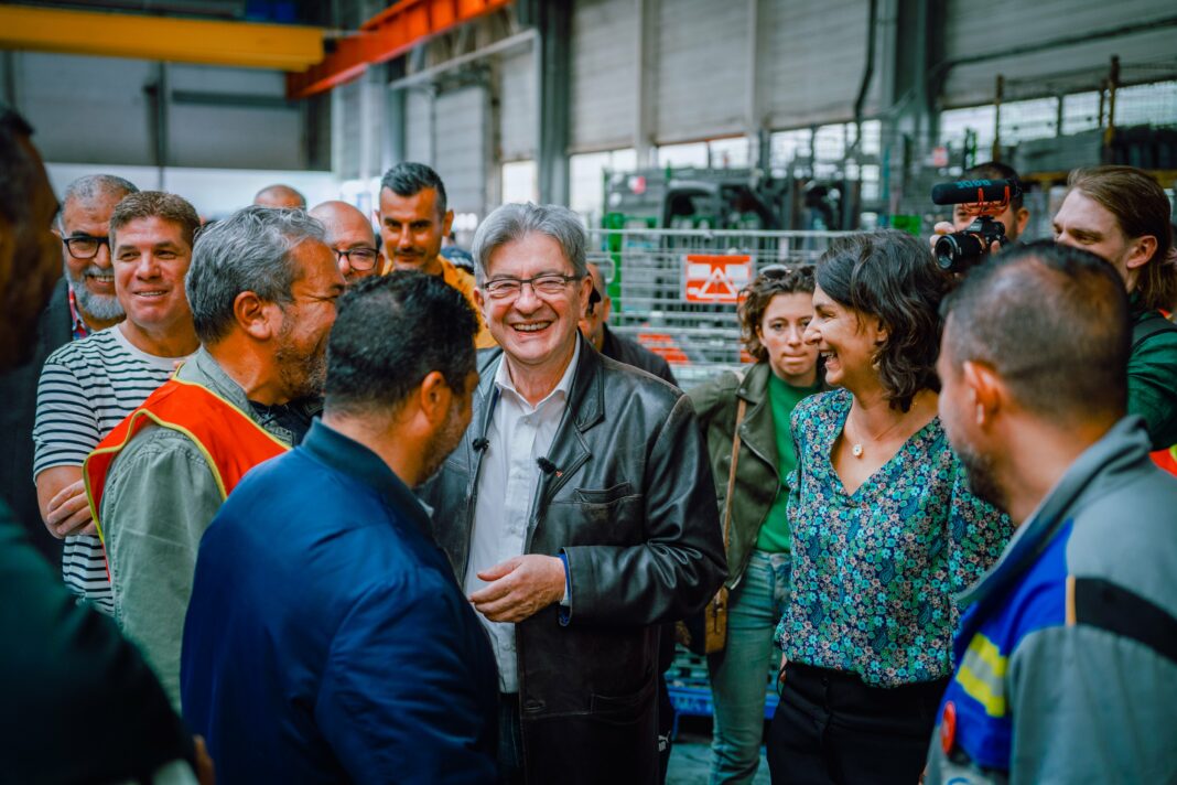 La France Insoumise prépare son parti européen : une nouvelle ambition pour Mélenchon