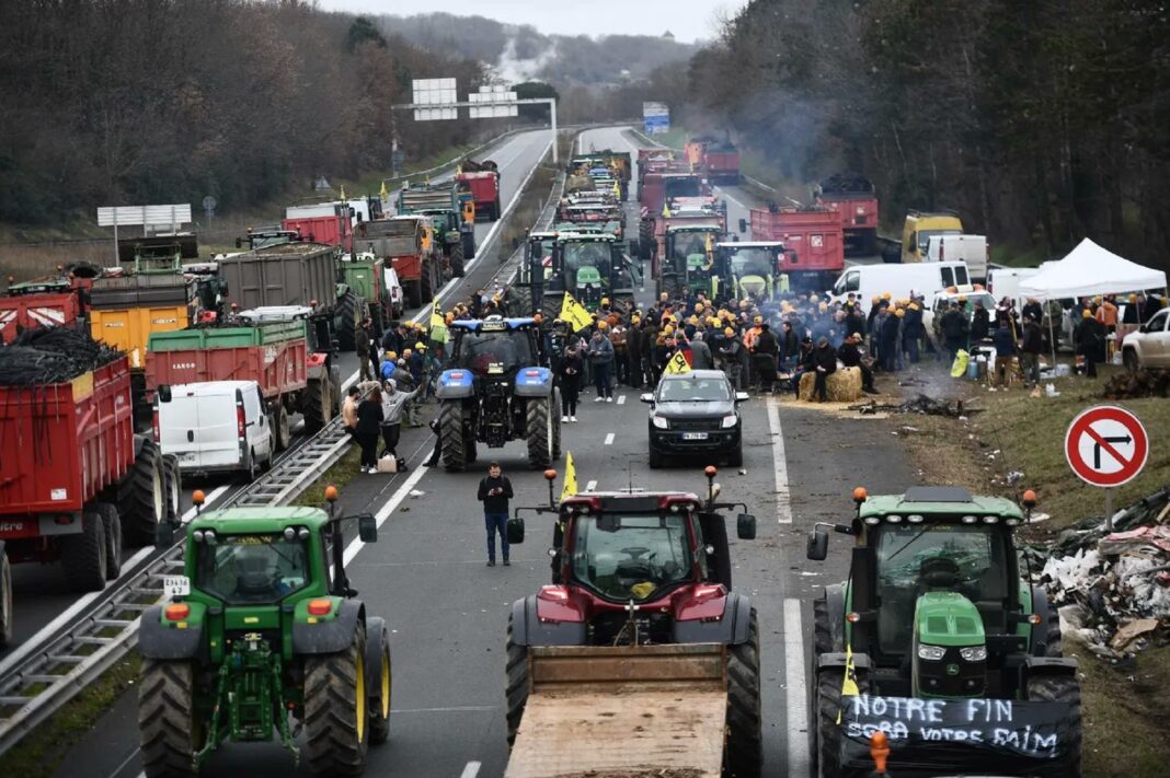 Agriculteurs en colère : la FNSEA et les Jeunes Agriculteurs prévoient une reprise des actions en novembre