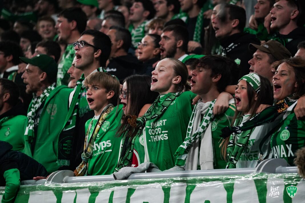 Saint-Étienne-Lens : les Sang et Or dominent et retrouvent le succès (2-0)