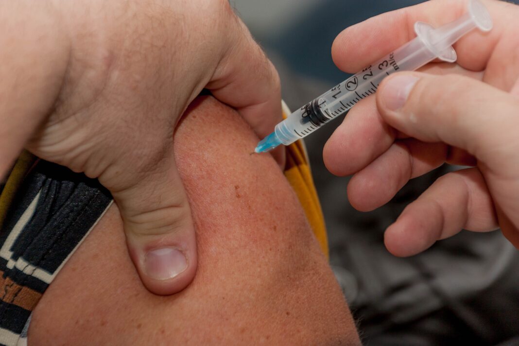 Vaccination contre la grippe et le Covid-19 : la campagne démarre ce mardi