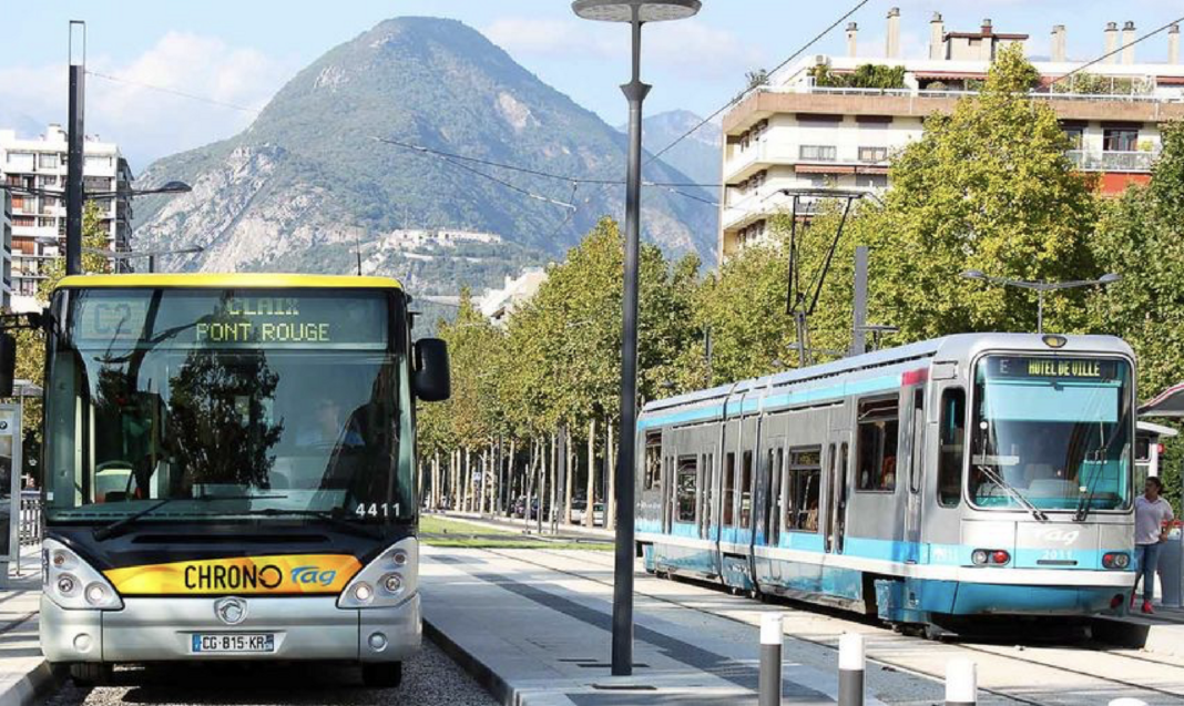 Agression d’un Contrôleur à Grenoble : Aucun Bus ni Tramway ne Circule